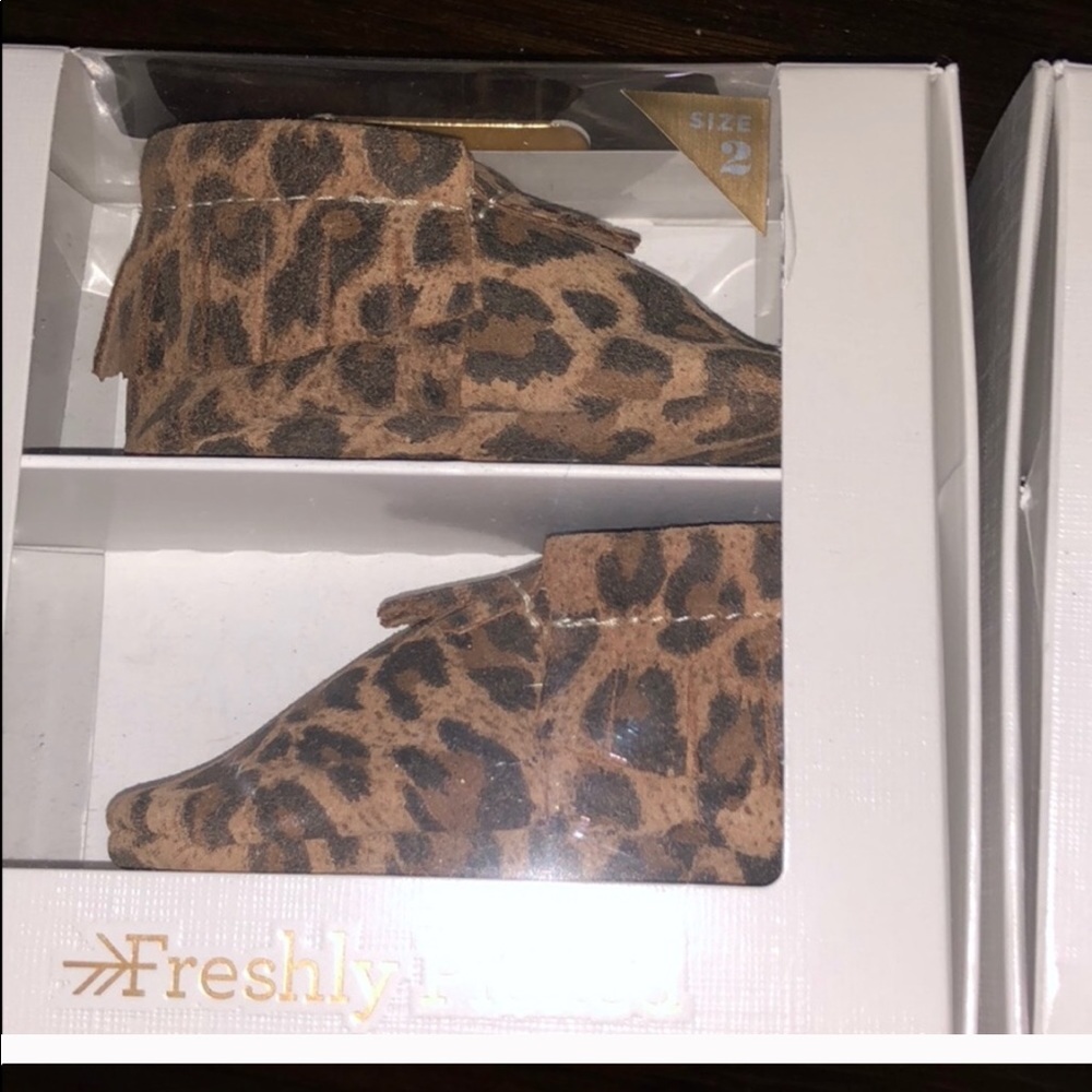 Freshly picked leopard Mocs